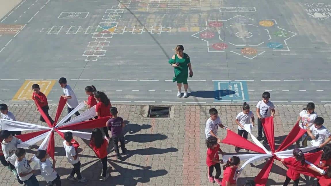 19 Mayıs Atatürk 'ü Anma Gençlik ve Spor Bayramımız kutlu olsun..